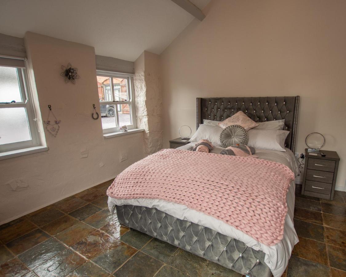 Dwylig Isa Holiday Cottages Rhuddlan Eksteriør billede