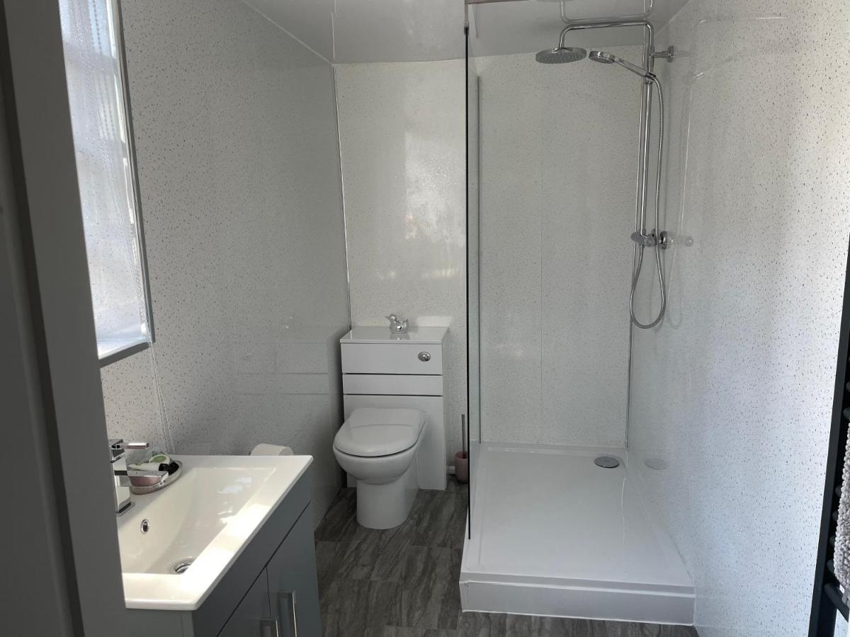 Dwylig Isa Holiday Cottages Rhuddlan Eksteriør billede