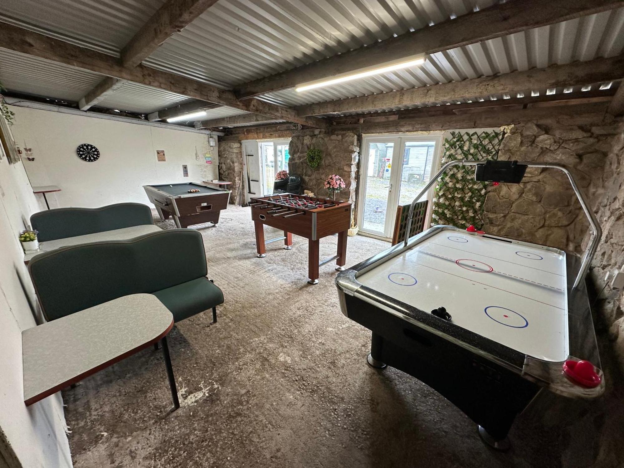 Dwylig Isa Holiday Cottages Rhuddlan Eksteriør billede