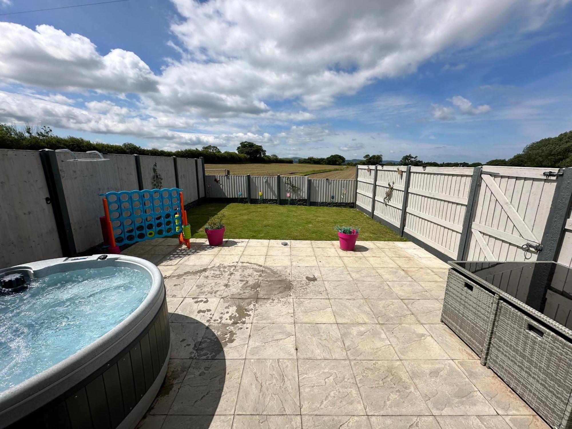 Dwylig Isa Holiday Cottages Rhuddlan Eksteriør billede